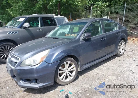 2014 Subaru Legacy 2.5I Premium из США, поврежденный, VIN 4S3BMBD68E3031705
